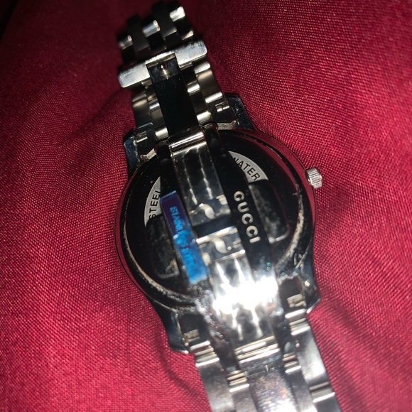 Authentic women’s Gucci Watch - Picture 4 of 5